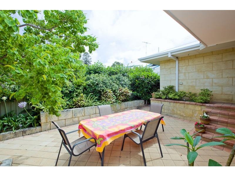 273 Curtin Avenue, Cottesloe WA 6011