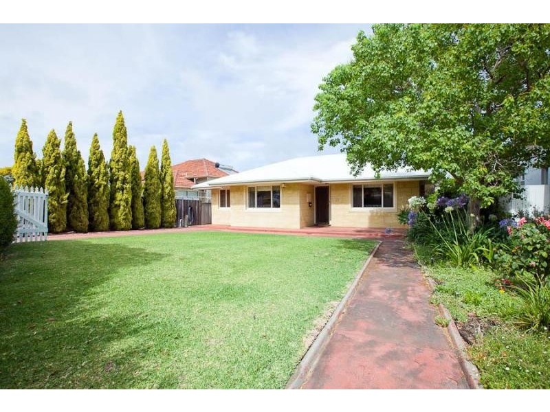 273 Curtin Avenue, Cottesloe WA 6011