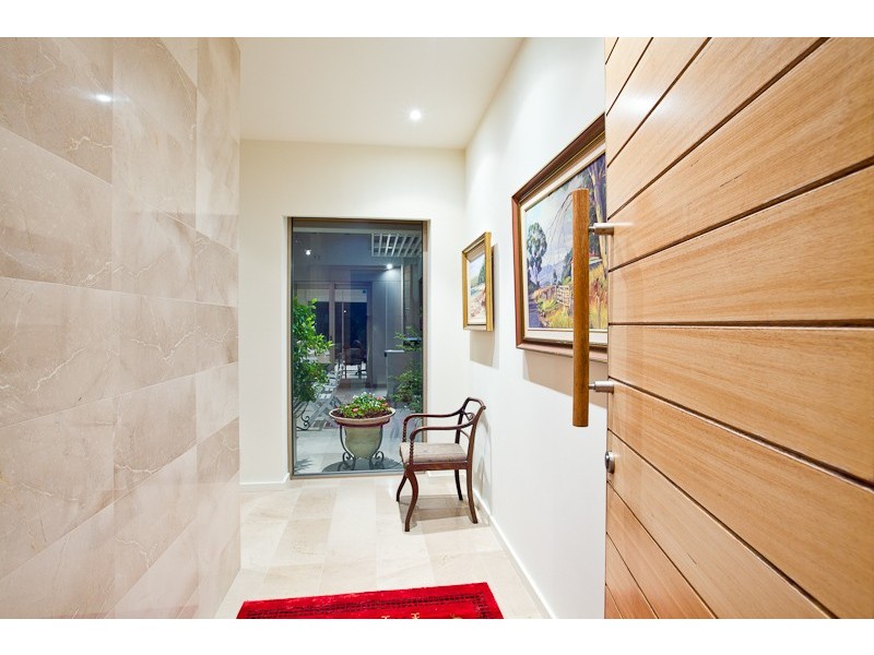 9 Fairbairn Street, Mosman Park WA 6012