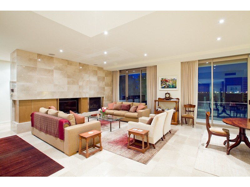 9 Fairbairn Street, Mosman Park WA 6012