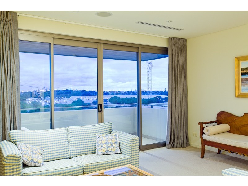 9 Fairbairn Street, Mosman Park WA 6012