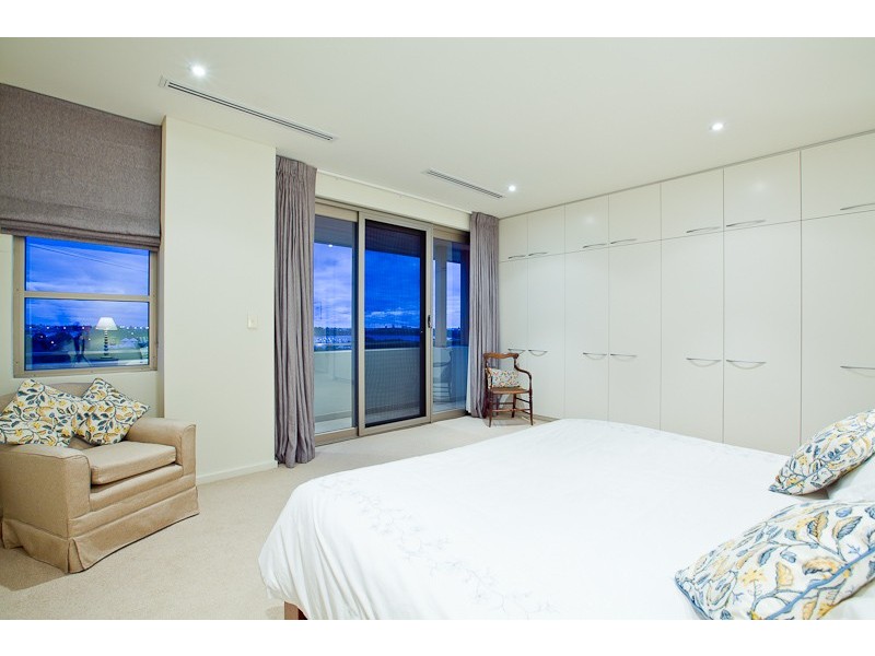 9 Fairbairn Street, Mosman Park WA 6012