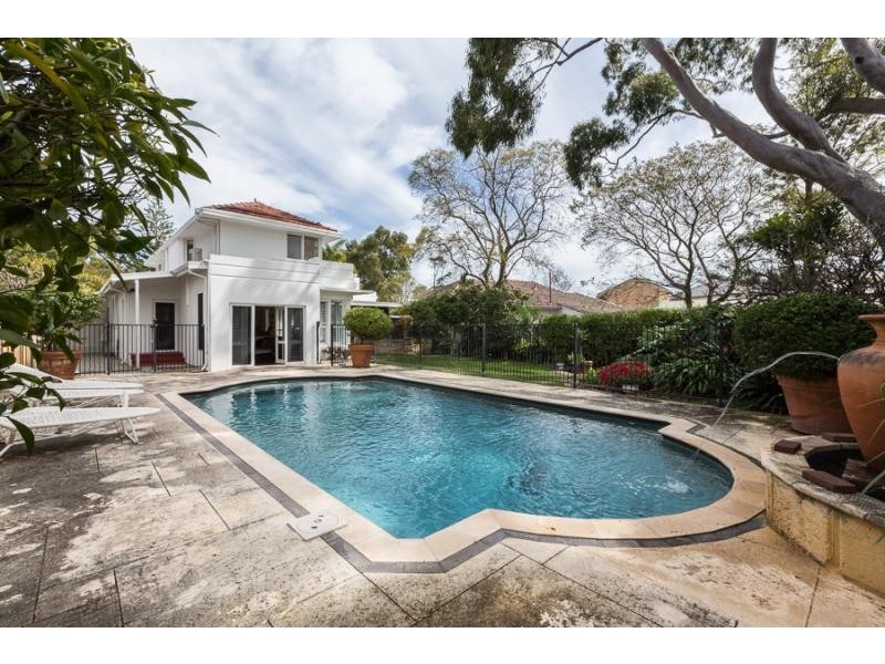32 Genesta Crescent, Dalkeith WA 6009