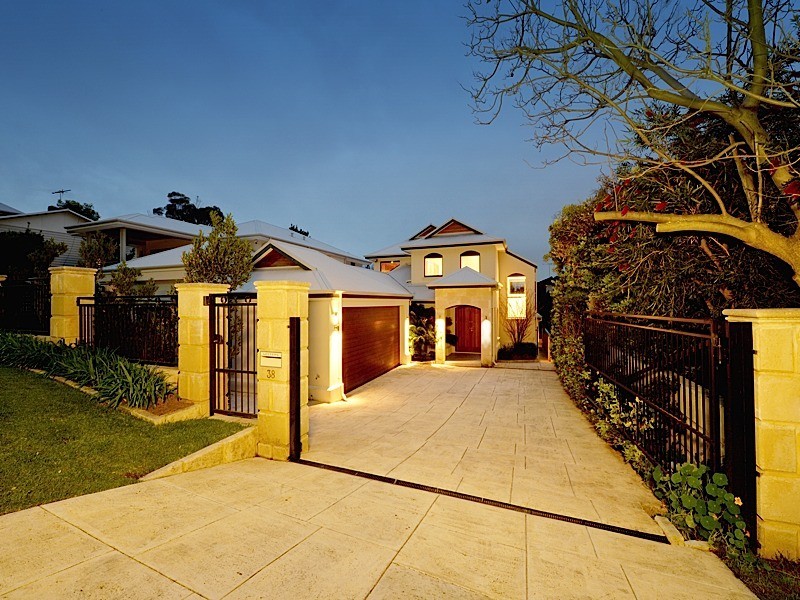 38 Grant St, Cottesloe WA 6011