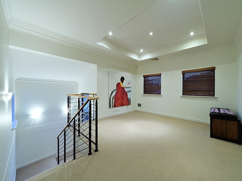 38 Grant St, Cottesloe WA 6011