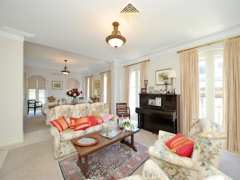 3 Viking Road, Dalkeith WA 6009