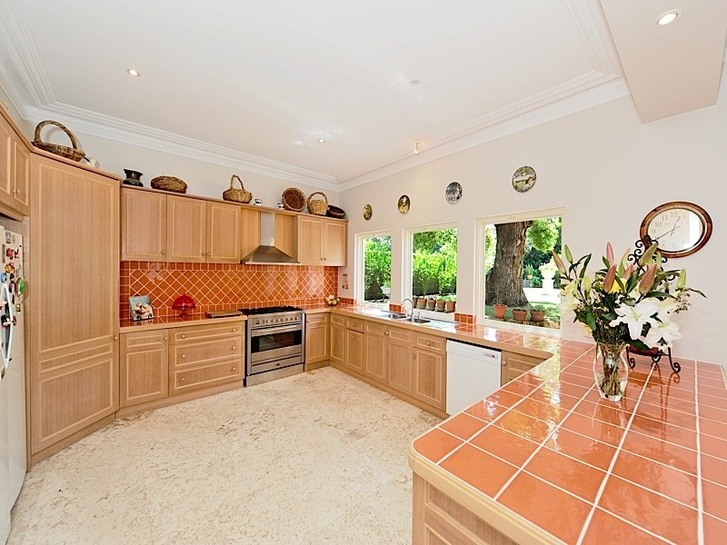 3 Viking Road, Dalkeith WA 6009