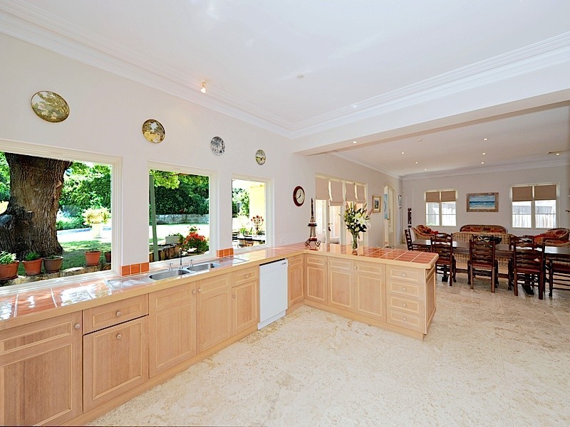 3 Viking Road, Dalkeith WA 6009