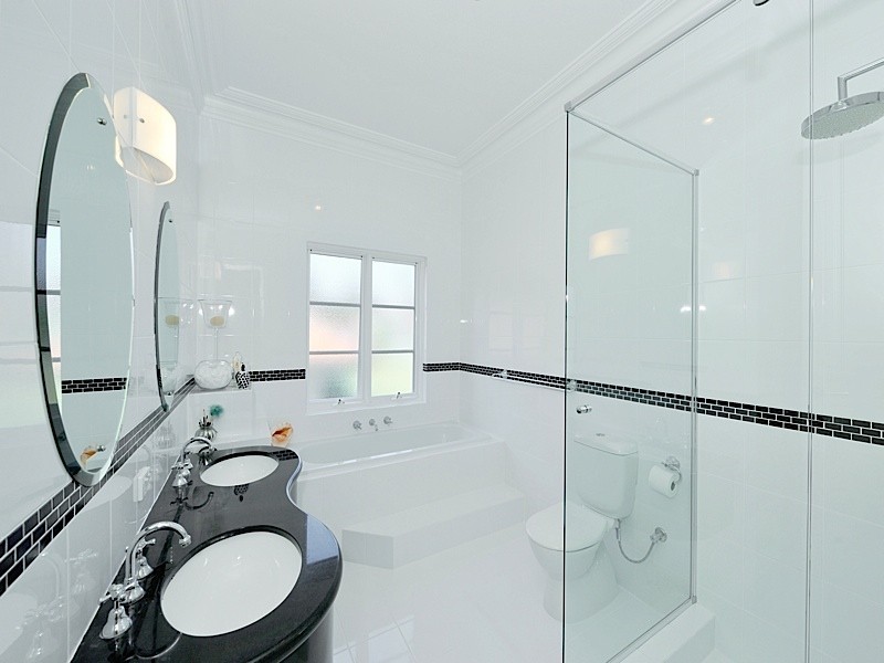 3 Viking Road, Dalkeith WA 6009