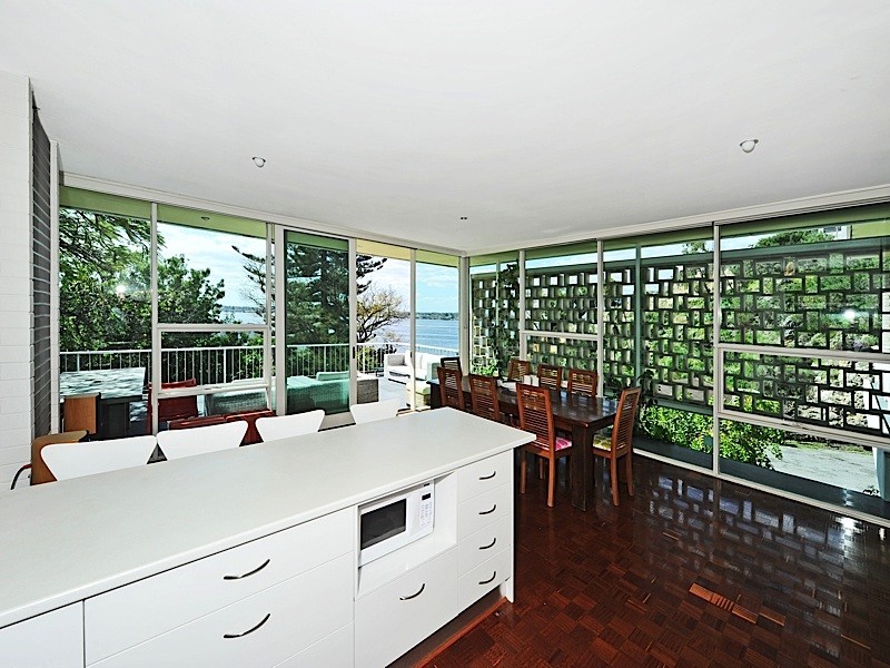 2 The Coombe, Mosman Park WA 6012