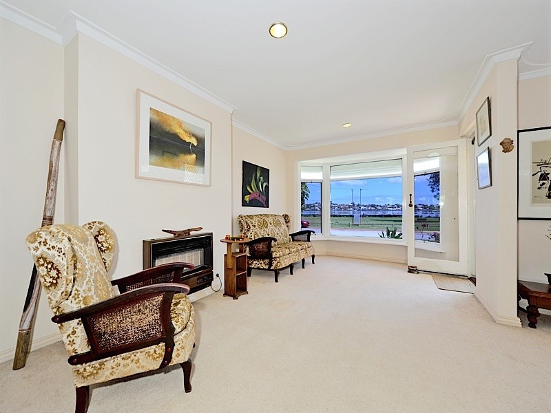 259A Riverton Drive North, Shelley WA 6148