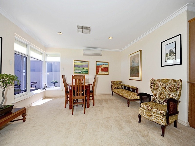 259A Riverton Drive North, Shelley WA 6148