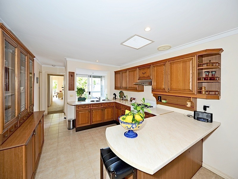 259A Riverton Drive North, Shelley WA 6148