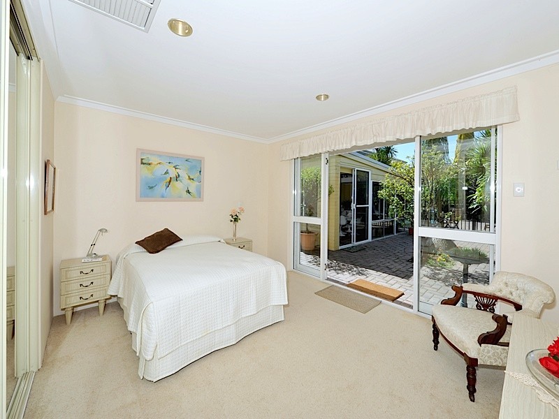 259A Riverton Drive North, Shelley WA 6148