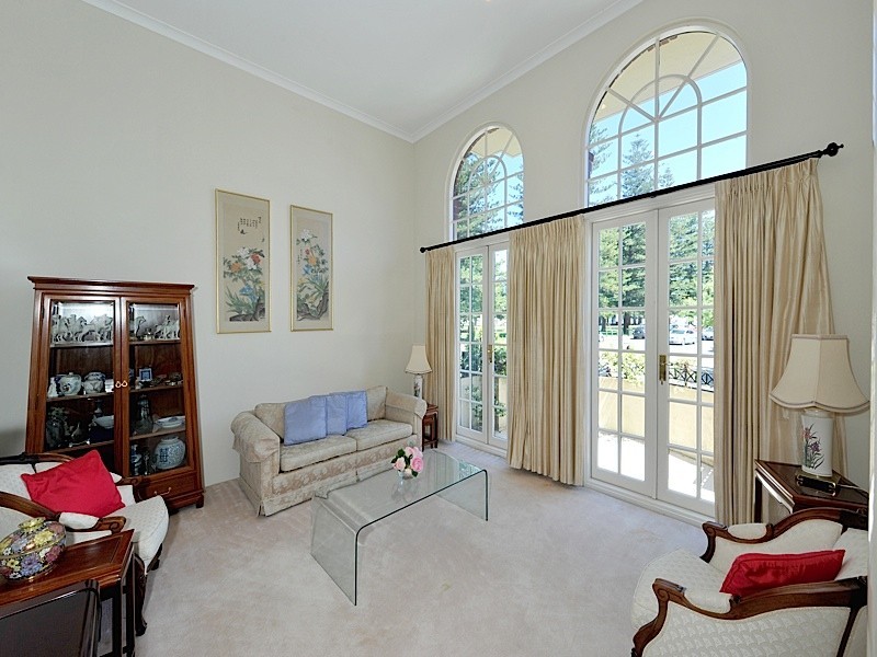 56 Henry Street, Fremantle WA 6160