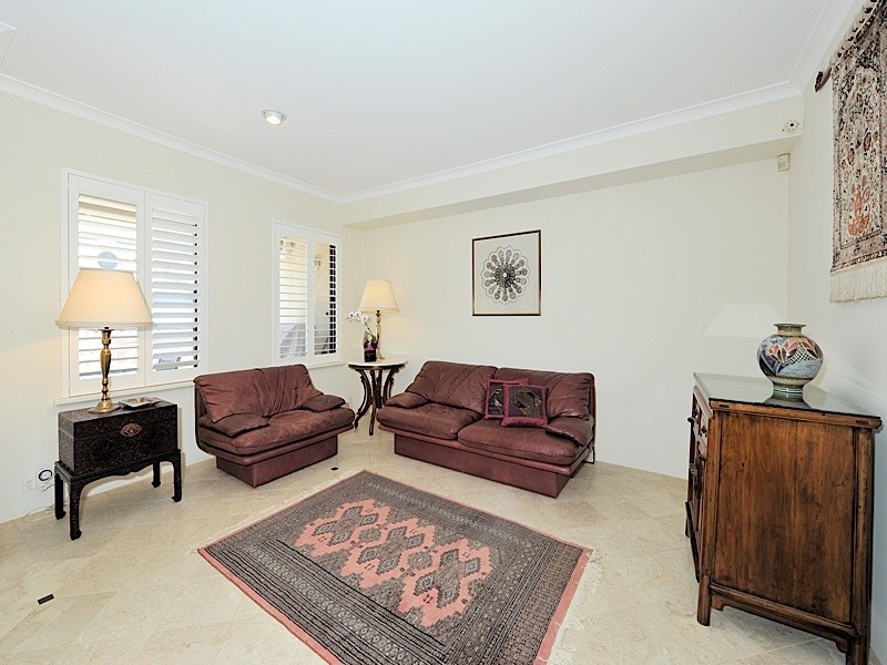 56 Henry Street, Fremantle WA 6160