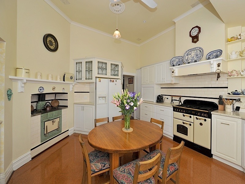 19 Dean Street, Claremont WA 6010