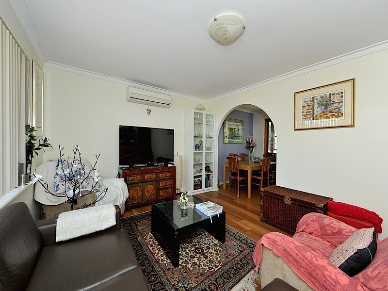 2/111 Monument Street, Mosman Park WA 6012