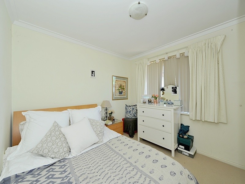 2/111 Monument Street, Mosman Park WA 6012