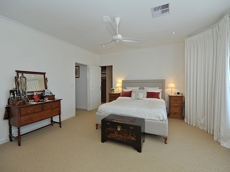 60 Servetus Street, Swanbourne WA 6010