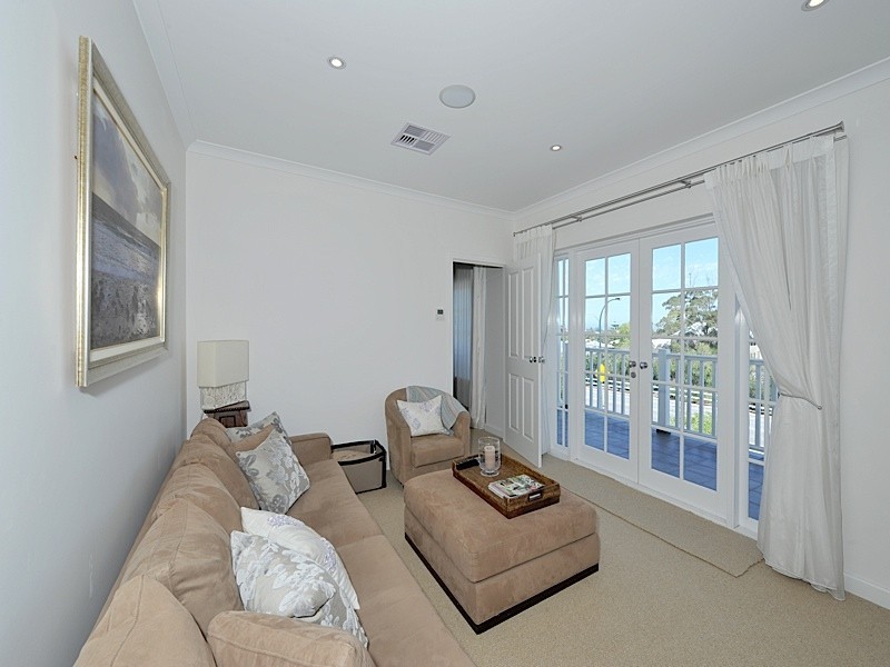 60 Servetus Street, Swanbourne WA 6010