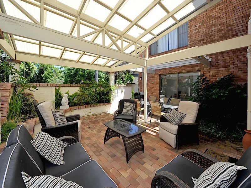 1 Hynes Road, Dalkeith WA 6009