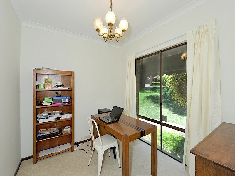 1 Hynes Road, Dalkeith WA 6009