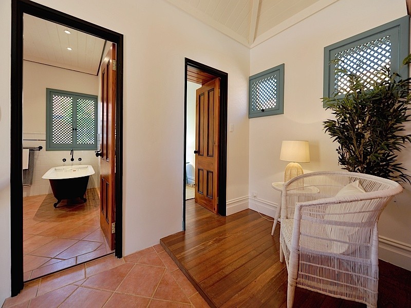 4B Salvado Street, Cottesloe WA 6011