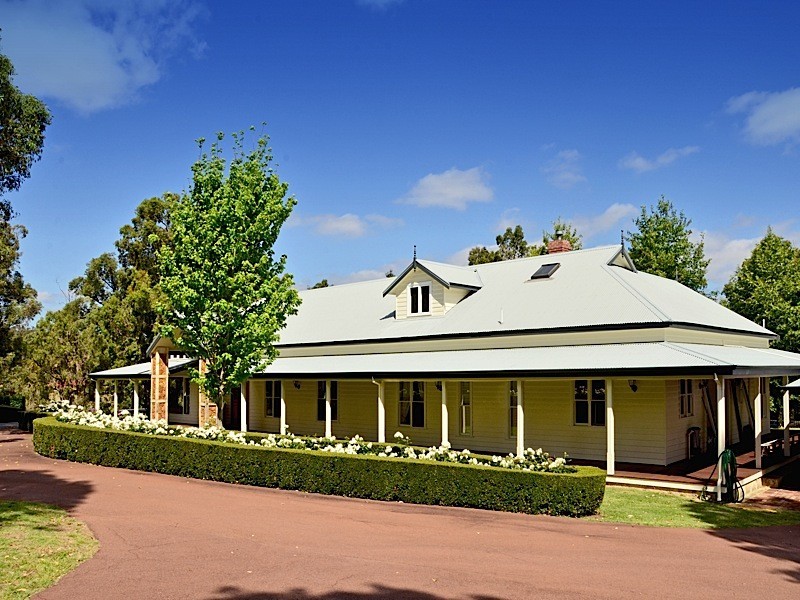 99 Moffett Road, Carmel WA 6076