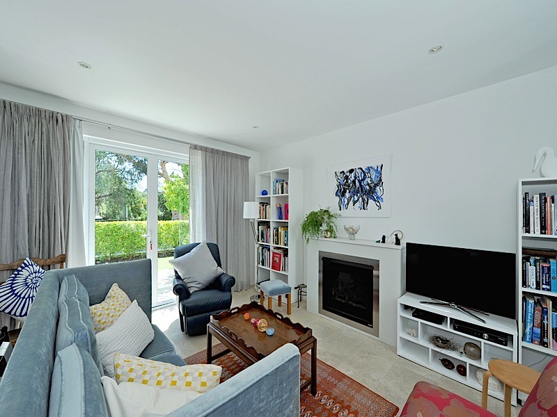 9 Wentworth Street, Cottesloe WA 6011