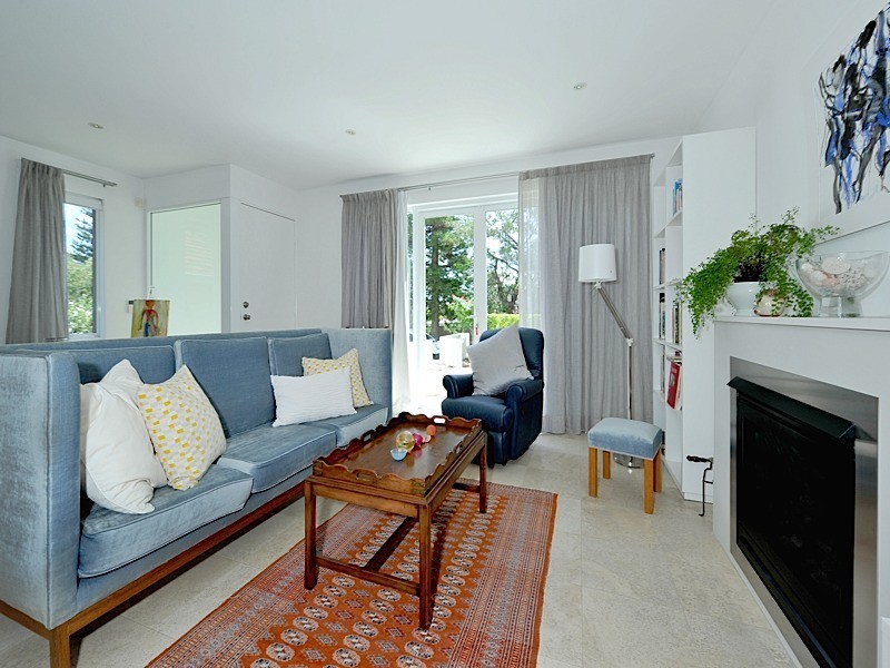 9 Wentworth Street, Cottesloe WA 6011