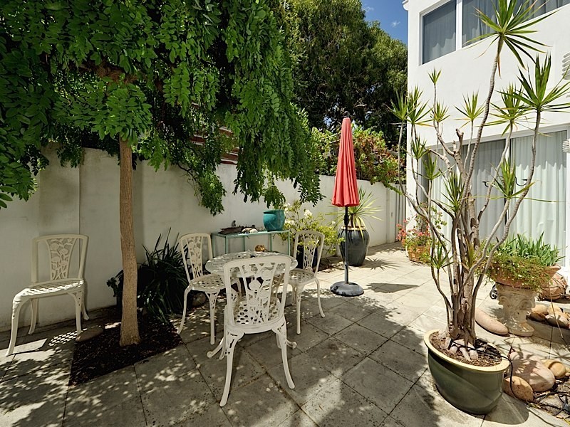 9 Wentworth Street, Cottesloe WA 6011