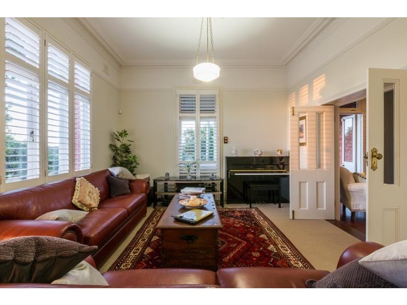 106 Railway Street, Cottesloe WA 6011