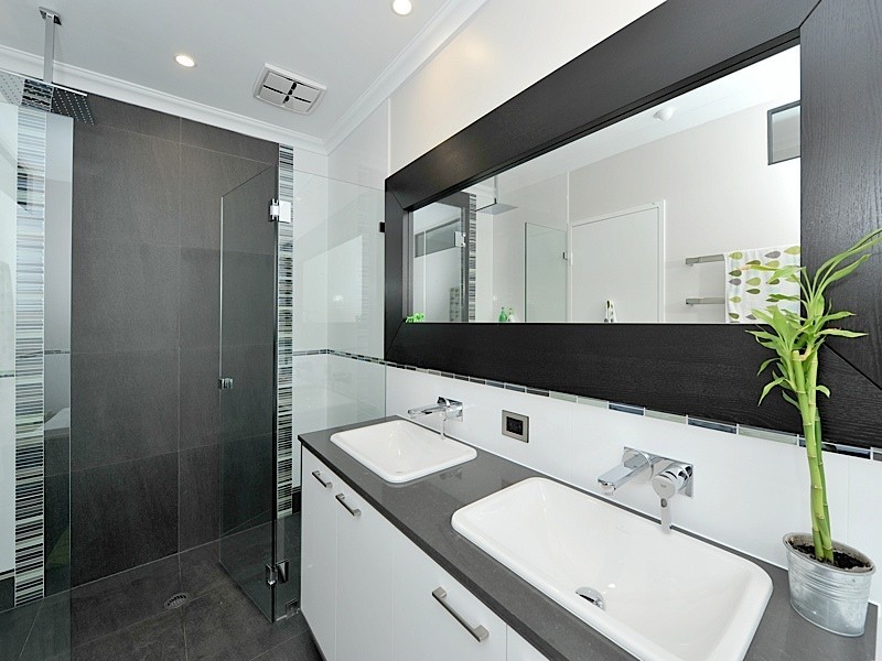 2 Aceway Lane, Swanbourne WA 6010