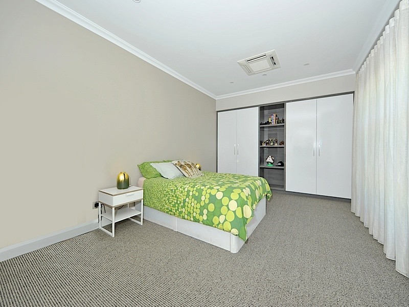 2 Aceway Lane, Swanbourne WA 6010