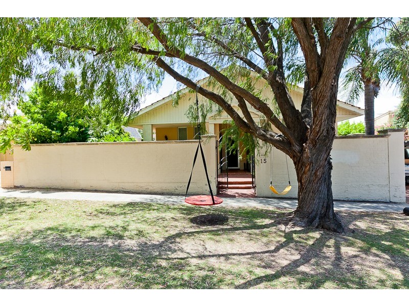 15 Venn Street, Peppermint Grove WA 6011