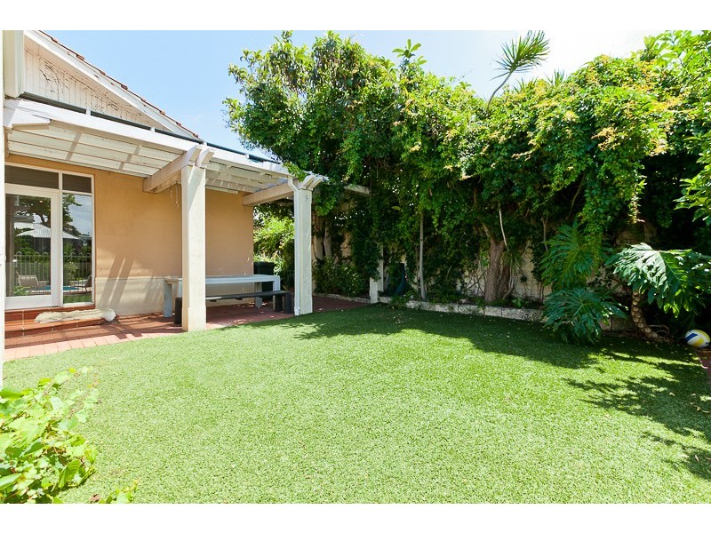 15 Venn Street, Peppermint Grove WA 6011