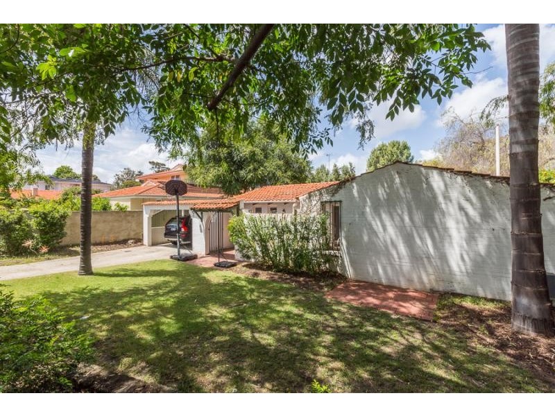 7 Ackland Way, Cottesloe WA 6011