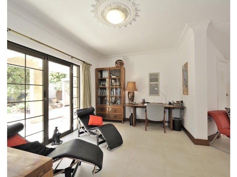 4/39 Victoria Avenue, Claremont WA 6010