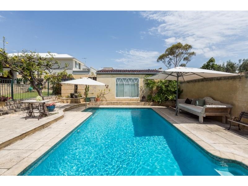11 Salisbury Street, Cottesloe WA 6011