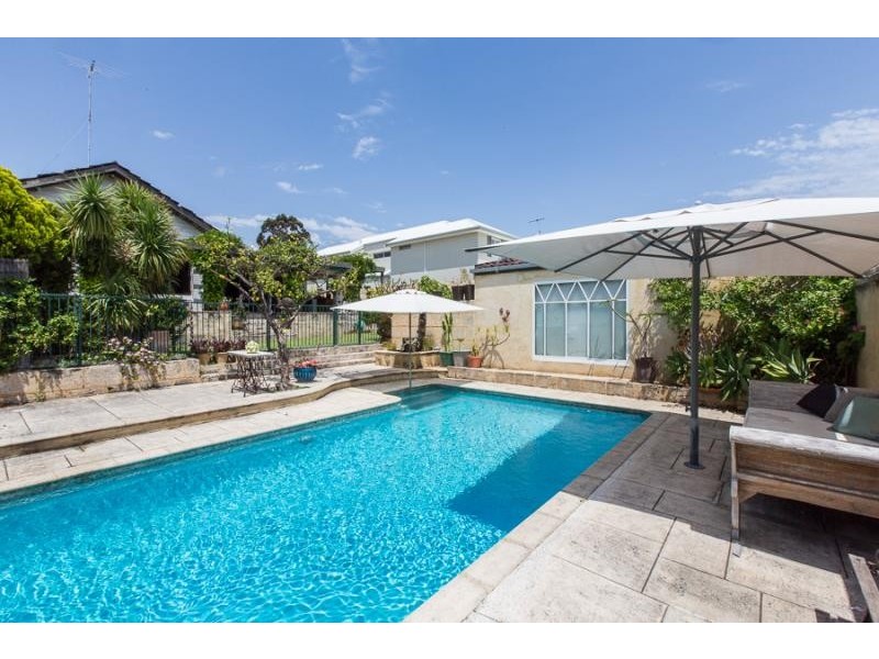 11 Salisbury Street, Cottesloe WA 6011