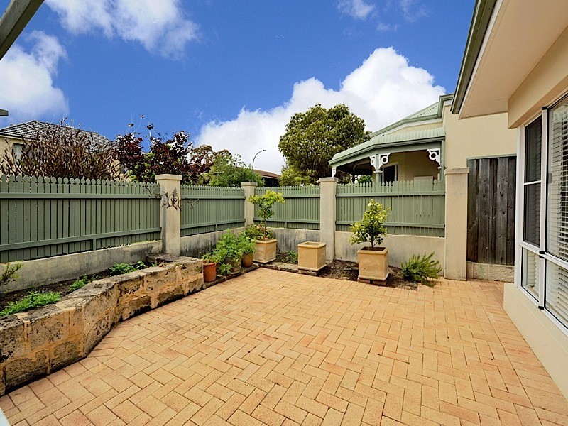 12 Bulimba Road, Nedlands WA 6009