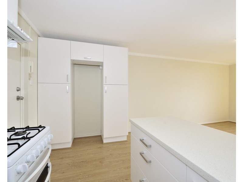 99/4 Dover Ct, Mosman Park WA 6012