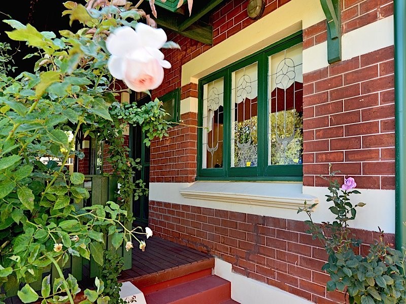 133 Curtin Avenue, Cottesloe WA 6011