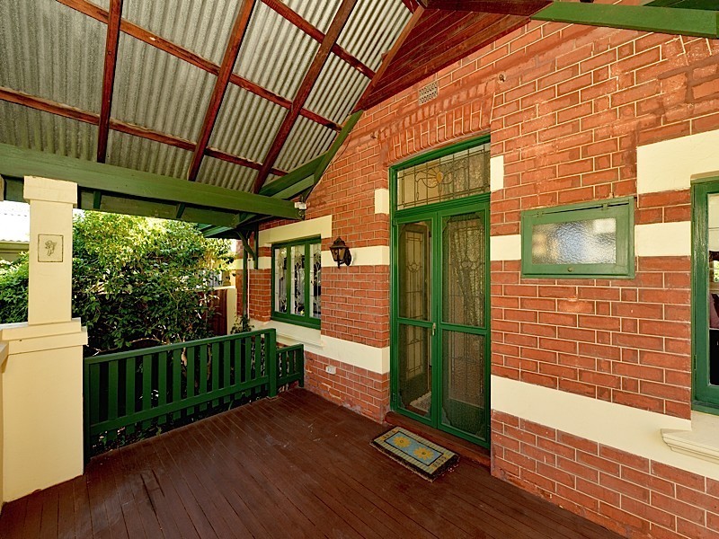 133 Curtin Avenue, Cottesloe WA 6011