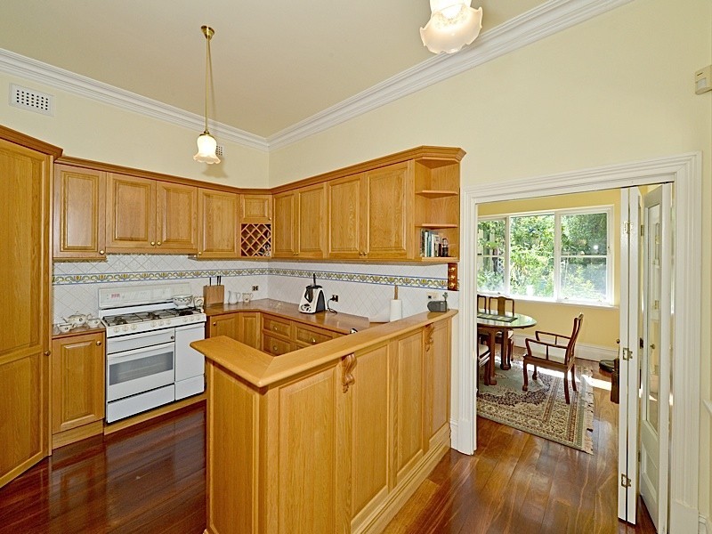 133 Curtin Avenue, Cottesloe WA 6011