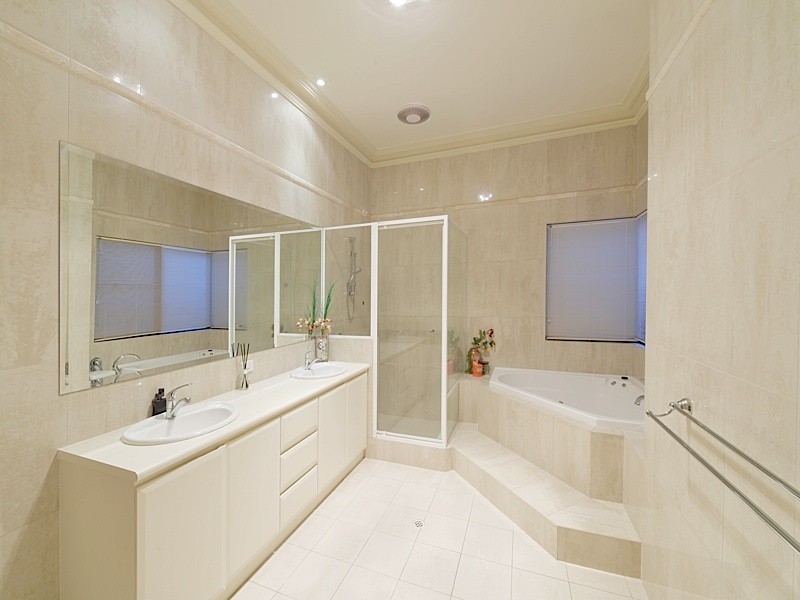 11 Lambeth Mews, Mount Claremont WA 6010