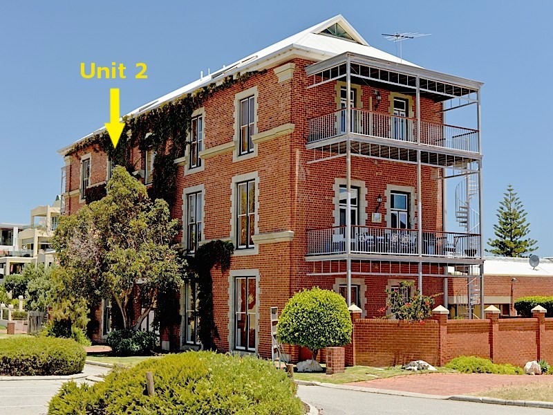 2/51 Rule Street, North Fremantle WA 6159