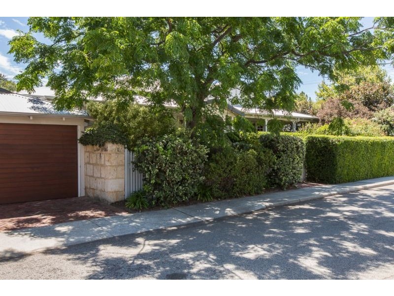 2A Marlborough Street, Mosman Park WA 6012