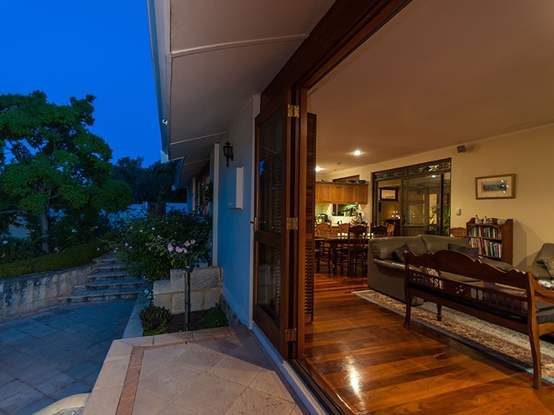 31 Boreham Street, Cottesloe WA 6011